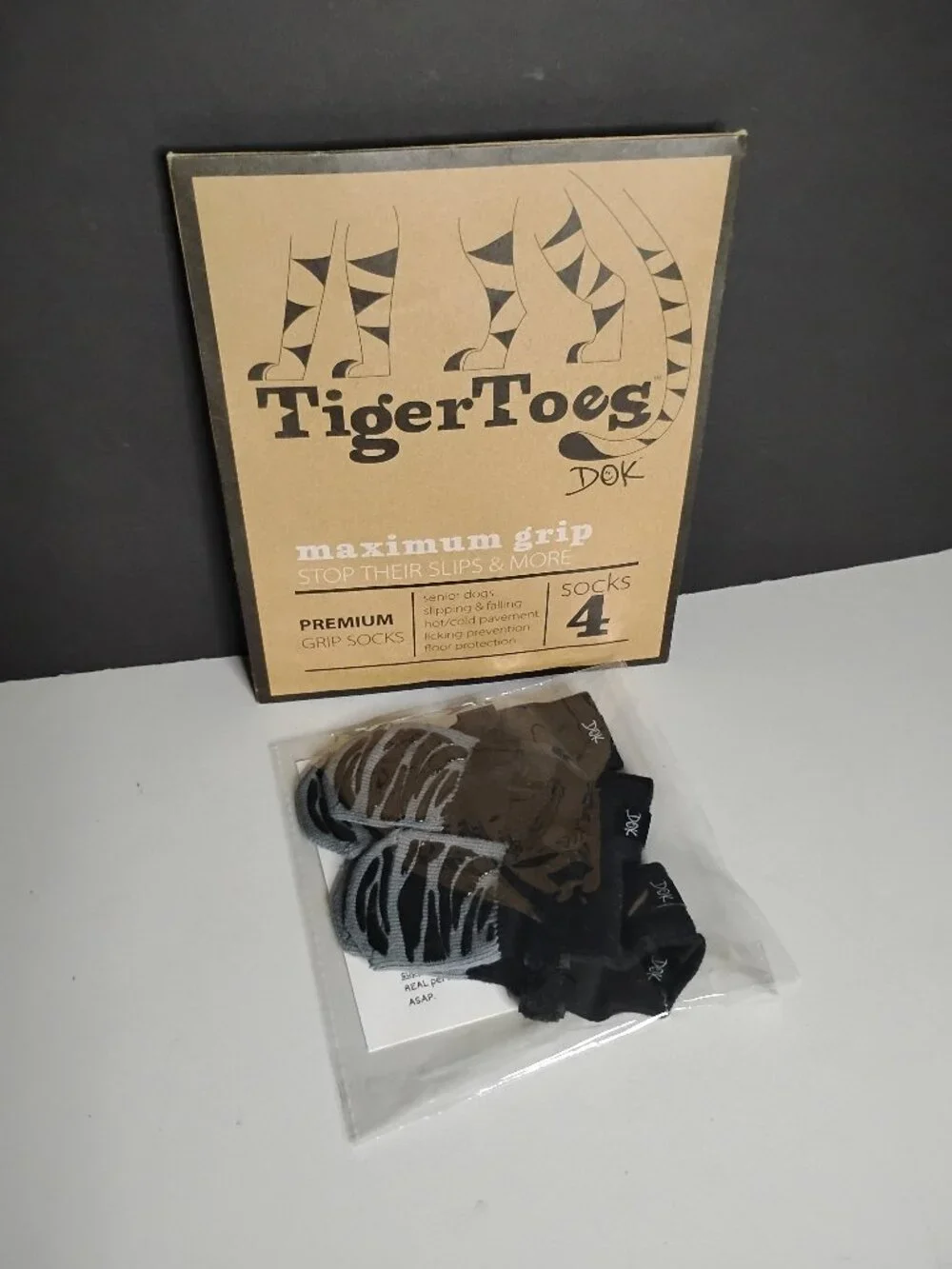 TigerToes DOK Premium Grip Socks for Dogs Small 4 Pack Black Gray Maximum Grip